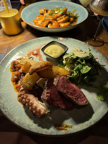 Comentarii opinii despre Pantry Restaurant