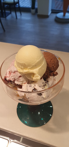 Opinii despre Eiscafé Bella Vita în Buxtehude - Gastronomie und Hotellerie