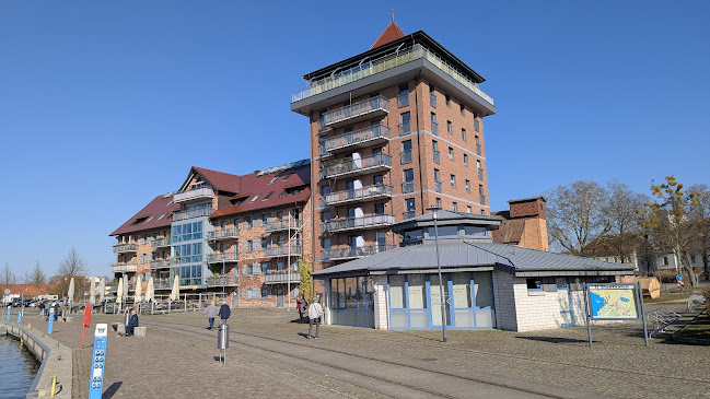 Opinii despre LIVE WERK Das HafenRestaurant în Neustrelitz - Gastronomie und Hotellerie