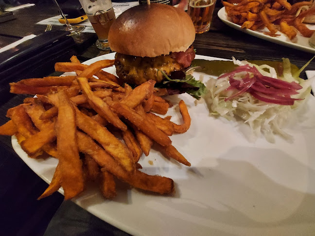 BLACKBEARDS BBQ FACTORY - Gastronomie und Hotellerie