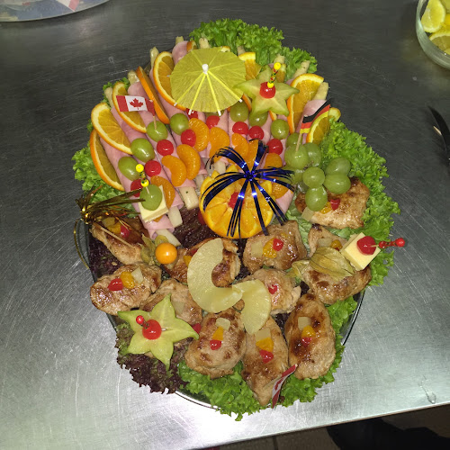 Comentarii opinii despre Spanferkelbraterei und Partyservice Rotthausen