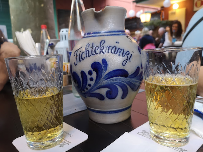 Opinii despre Apfelwein-Wirtschaft Fichtekränzi în Frankfurt am Main - Gastronomie und Hotellerie