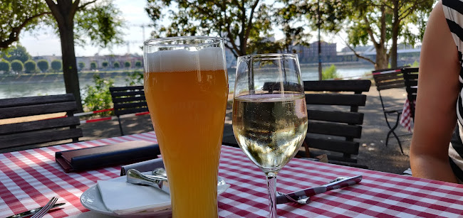 Rheinterrassen Gasthaus am Fluss - Gastronomie und Hotellerie