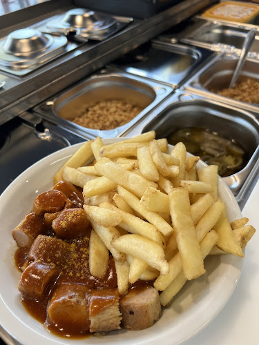 Opinii despre Frau Bines Wohnzimmer în Biberach an der Riß - Gastronomie und Hotellerie