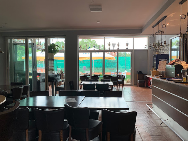 Opinii despre Wirtshaus zur Nidda în Bad Vilbel - Gastronomie und Hotellerie