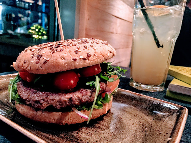 Opinii despre HANS IM GLÜCK - HAGEN Theater Karree în Hagen - Gastronomie und Hotellerie