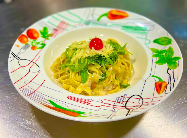 Opinii despre Bella Pizza am Marktplatz în Berlin - Gastronomie und Hotellerie