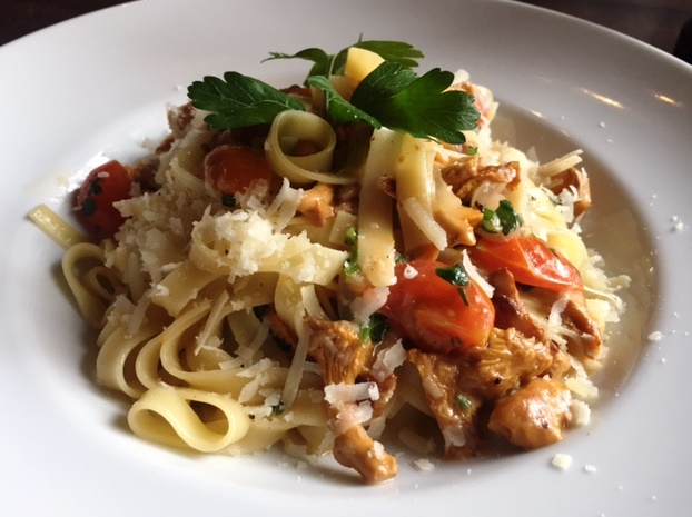 Comentarii opinii despre Grand Bar Cafe Restaurant Bar