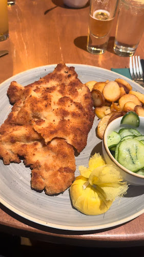 Opinii despre Schnitzelei Mitte în Berlin - Gastronomie und Hotellerie