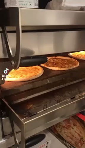 Opinii despre Rocky's Pizzeria în Remscheid - Gastronomie und Hotellerie