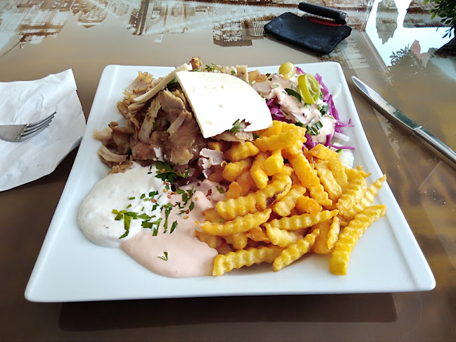 Opinii despre Pizzeria Peppé & Kebabhaus în Einbeck - Gastronomie und Hotellerie