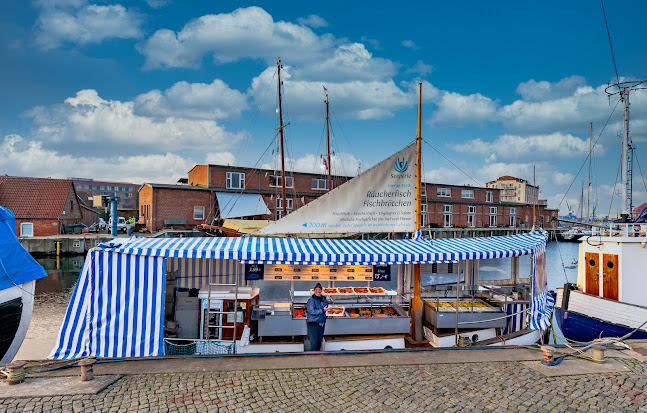 Opinii despre Kutter "Minna" (Seeperle OHG) în Wismar - Gastronomie und Hotellerie