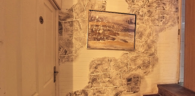 Rotes Schloß Pizzeria - Hof