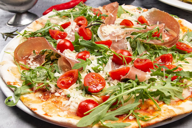 Opinii despre Grand Bar Cafe Restaurant Bar în Berlin - Gastronomie und Hotellerie