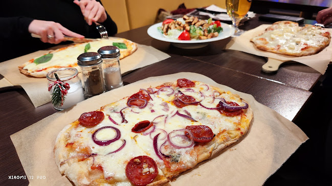 Peperoncino Pizza & Bar Hof - Gastronomie und Hotellerie