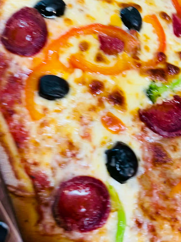 Avanti-Avanti Pizza ( 1 Meter Pizza- Steinofen Pizza) - Gastronomie und Hotellerie