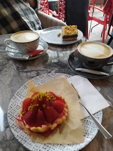 Opinii despre Sachsenhäuser Feinbäckerei în Frankfurt am Main - Gastronomie und Hotellerie