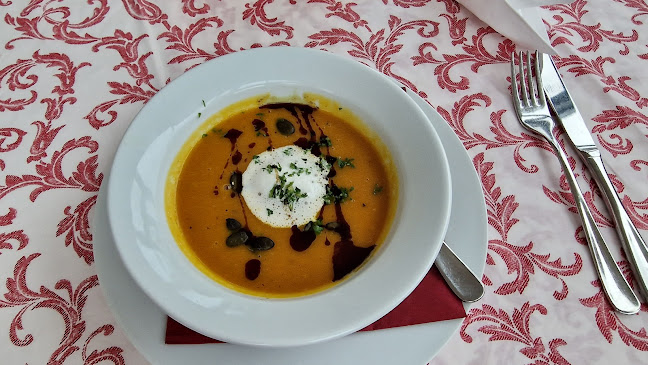 Villa am See - Klubhaus & Hafen - Gastronomie und Hotellerie