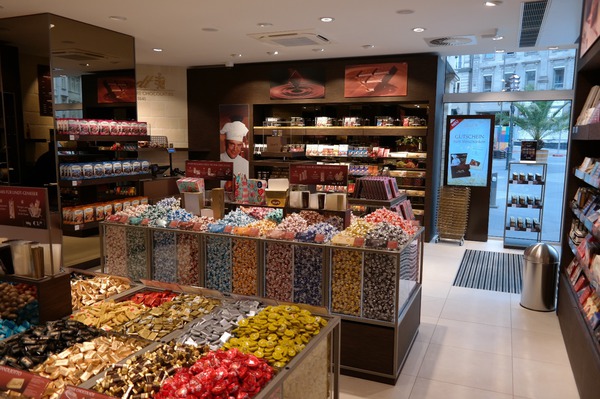 Opinii despre Lindt Boutique Erfurt în Erfurt - Gastronomie und Hotellerie