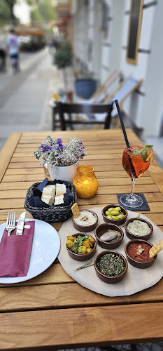 Comentarii opinii despre Hidden Boulevard Bar