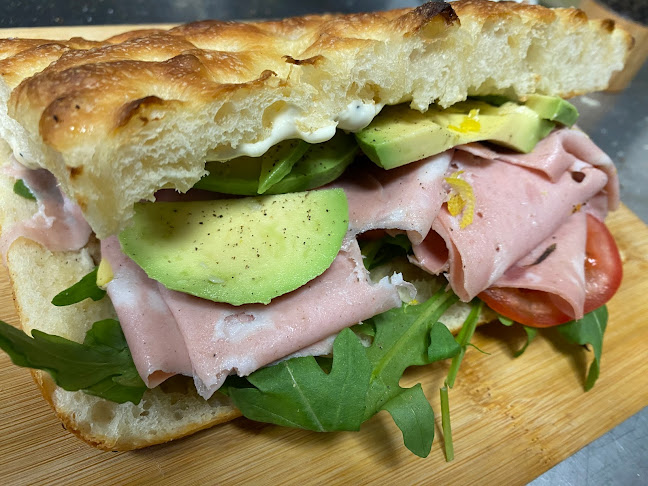 Comentarii opinii despre Big Mama