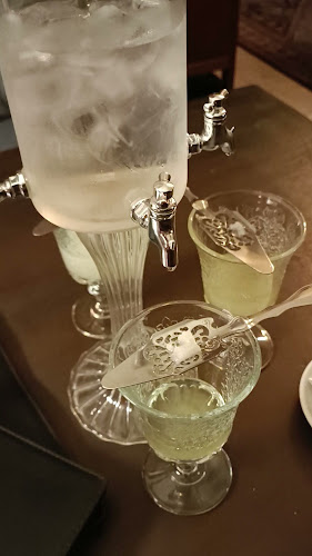 Grotesque Absinth-Bar Aachen - Gastronomie und Hotellerie