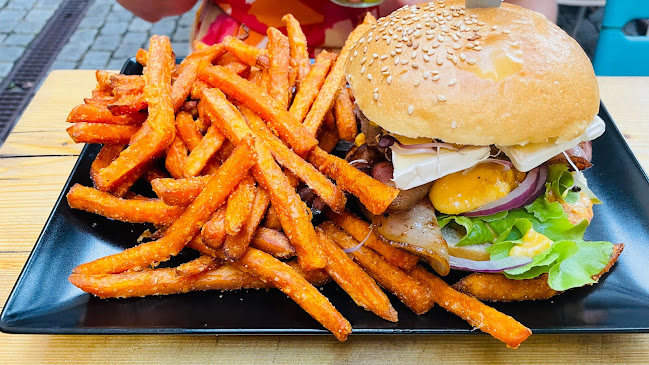 Comentarii opinii despre N°8 - Burger und Bar im Alten Schlachthaus