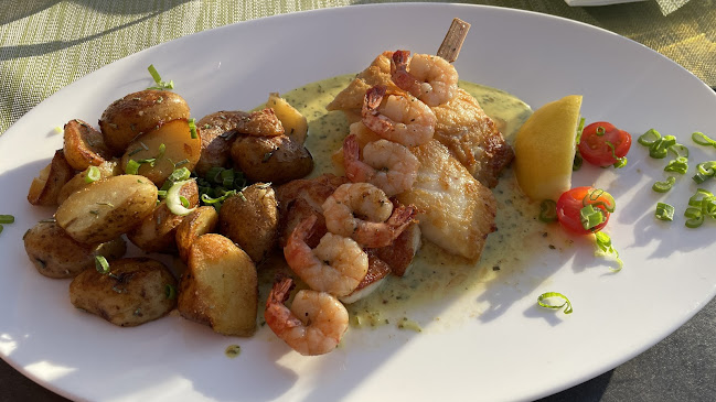 Opinii despre Fischereihafen Restaurant & Fischereihafen Lloyd’s în Cuxhaven - Gastronomie und Hotellerie