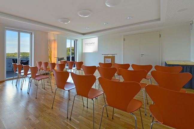 Villa am See - Klubhaus & Hafen - Gastronomie und Hotellerie