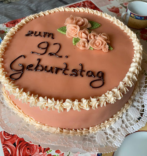 Comentarii opinii despre Konditorei / Bäckerei Gey GmbH