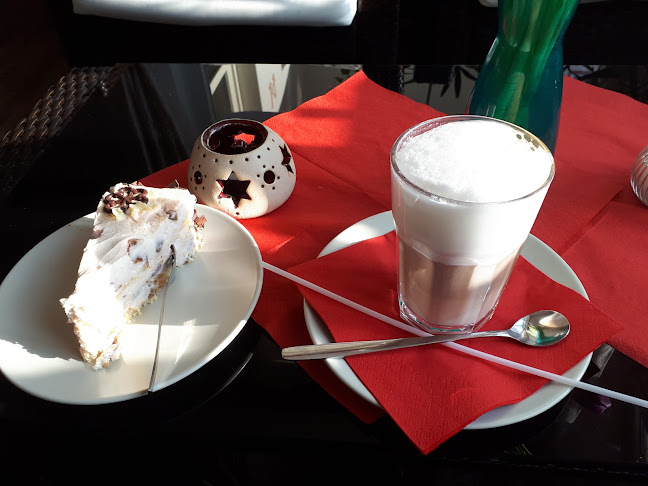 Opinii despre Marktcafé Senftenberg în Senftenberg - Gastronomie und Hotellerie