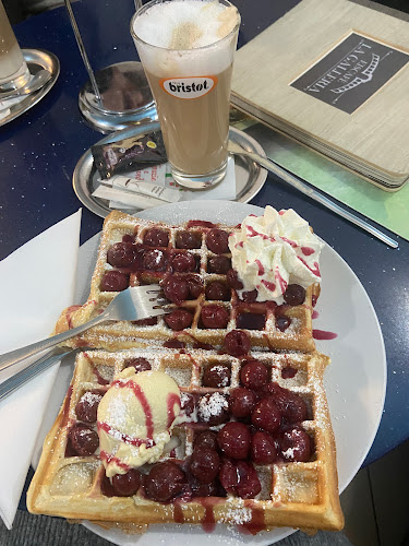 Eiscafé La Galleria - Gastronomie und Hotellerie