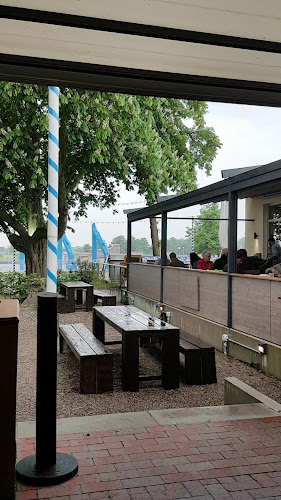 Opinii despre Paulaner's im Wehrschloss GmbH în Bremen - Gastronomie und Hotellerie