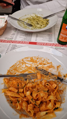 Pizzeria De Paola - Gastronomie und Hotellerie