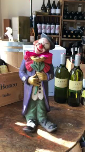 Opinii despre WEINGALERIE BAD VILBEL meisterhafte und preiswerte Weinhandlung seit 1997 în Bad Vilbel - Gastronomie und Hotellerie