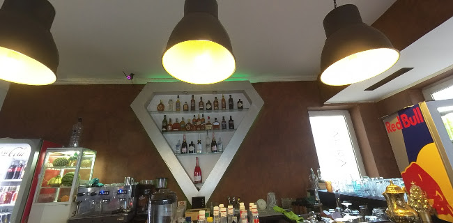 Aura Cocktail & Shisha Lounge - Gastronomie und Hotellerie