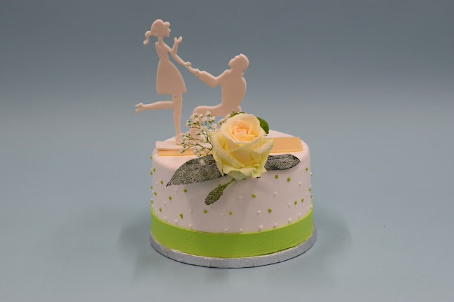 Opinii despre Café Konditorei Vaitl - Plattling în Plattling - Gastronomie und Hotellerie