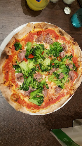 Pizzeria De Paola - Gastronomie und Hotellerie