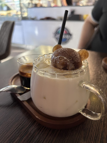 Opinii despre Gelo Sia *Café - Bistro - Bar* în Düsseldorf - Gastronomie und Hotellerie