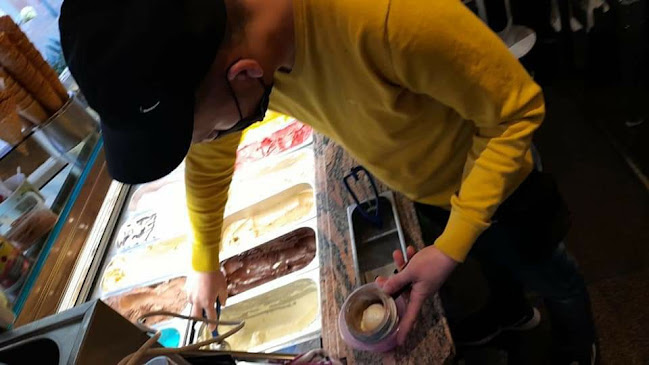 Comentarii opinii despre Eiscafè Nigri am Kaufhof