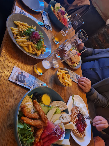 Comentarii opinii despre Westend