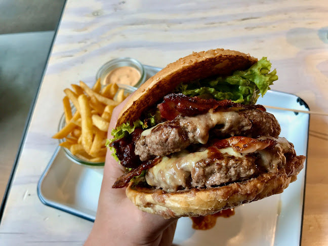 Bob & Mary - Gastronomie und Hotellerie