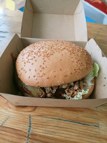 Opinii despre Burger-Imbiss Endhaltestelle Görlitz în Görlitz - Gastronomie und Hotellerie