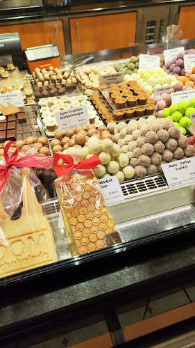 Opinii despre Cafe Riese Köln în Köln - Gastronomie und Hotellerie