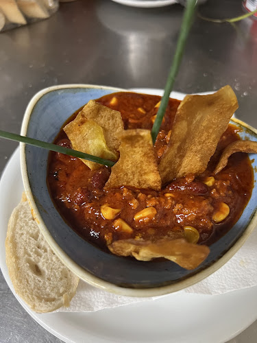 Comentarii opinii despre LIVE WERK Das HafenRestaurant