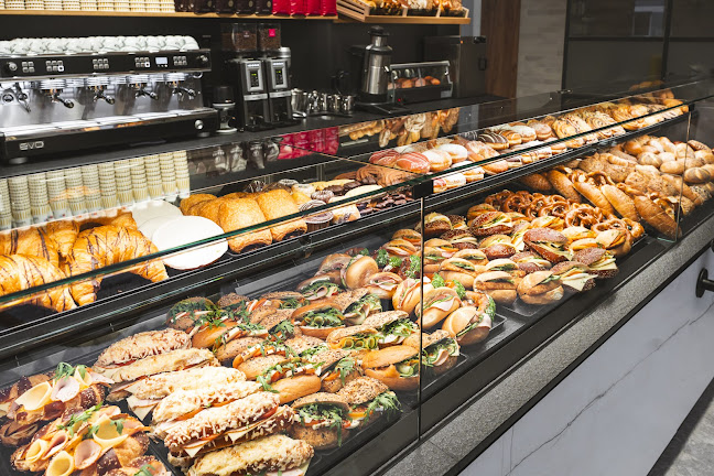 Comentarii opinii despre Cafe & Bäckerei Mauerer - Schillerstraße