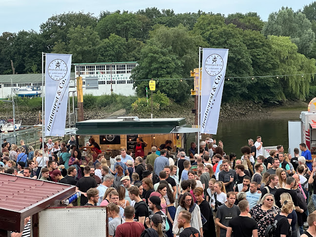 Opinii despre Bratwurst & Co. în Achim - Gastronomie und Hotellerie