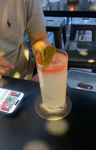 Pawn Dot Com Bar - Gastronomie und Hotellerie