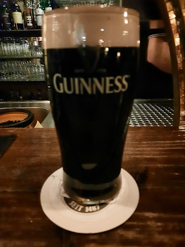 Irish Folk Pub aka "The Old Irish" - Gastronomie und Hotellerie