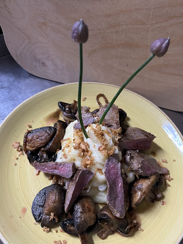 Comentarii opinii despre LIVE WERK Das HafenRestaurant